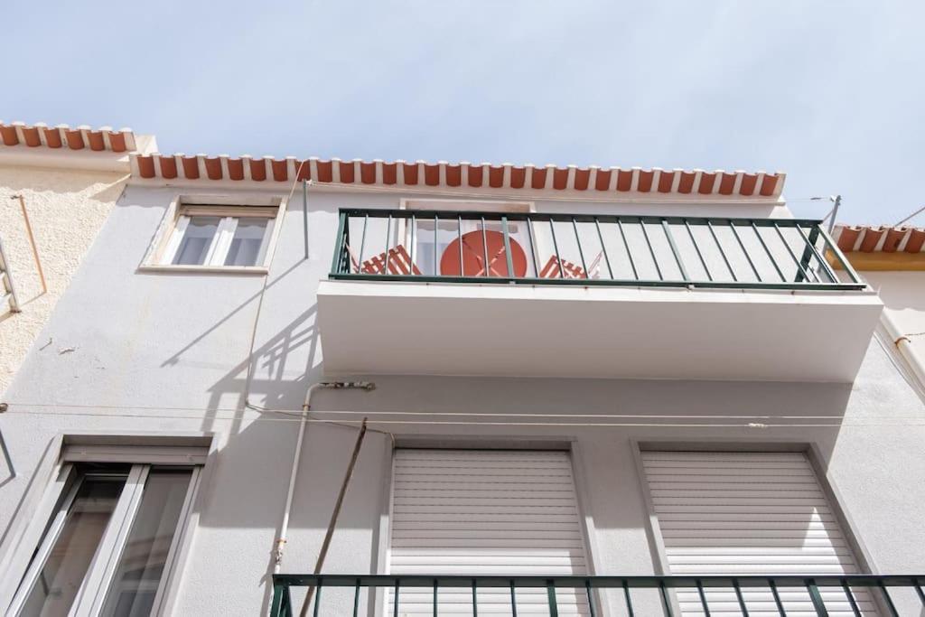 Milena'S Bedroom Nazaré Exterior foto